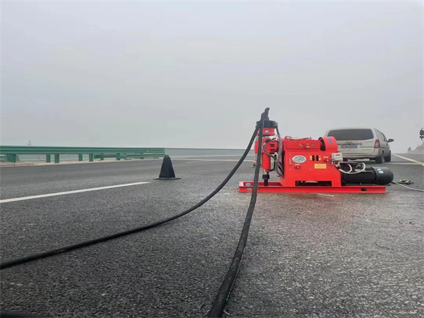 涧西马路路基路面开裂下沉注浆加固灌浆